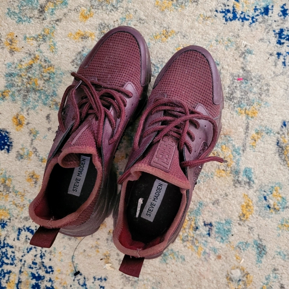 Steve MADDEN SNEAKERS